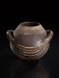 Hans Coper, Early and large globular pot with handles and abstract design