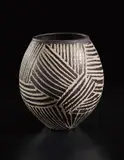 Hans Coper, Early and large vase with abstract design