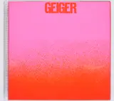 Rupprecht Geiger, Rupprecht Geiger - all die roten farben, was da alles rot ist, ein sehr rotes buch/ Hundertbuch III