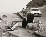 Chris Killip, Crabs and People, Skinningrove, North Yorkshire, 1981, Gelatin silver print, printed 1985