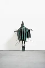 Marc Quinn, Mirage, 2009, Bronze, grün-schwarz patiniert