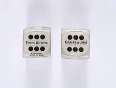 Timm Ulrichs, 2 Glückswürfel/ Dé de la Fortune / Dice of Fortune, 1965/2002, Jeweils Holz, weiß lackiert, mit sechs Augen auf allen Seiten, in 3-sprachig bedruckter Klarsichtfaltschachtel