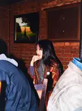 Paul Graham, Girl in Bar, Tokyo. Aus der Serie: Empty Heaven, 1995, C-Print