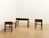 Ricarda Roggan, Drei Tische mit braunen Beinen I, 2003, C-Print