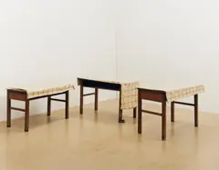 Ricarda Roggan, Drei Tische mit braunen Beinen III, 2003, C-Print