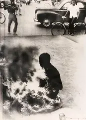 Malcolm W. Browne, Burning Monk, Saigon, Vietnam, 11 June 1963, 1963, Gelatinesilberabzug (Pressefoto)