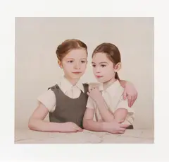 Loretta Lux, "The irish girls", 2005, C-Print auf Aluminium aufgezogen