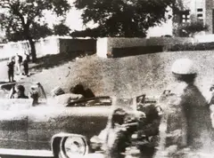 Anonym, Ohne Titel (JFK shot), 1960er-Jahre, Gelatinesilberabzug