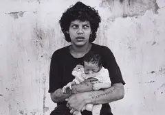 Adriana Lestido, Amalia y su Hija from Mujeres presas, 1991-1993, Gelatin silver print, printed 1993