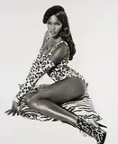 Herb Ritts, Naomi Seated, Hollywood