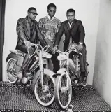 Malick Sidibé, Les Trois Amis avec Moto