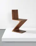 Gerrit Rietveld, Early 'Zig-Zag' chair
