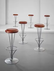 Piet Hein, Set of six bar stools, model no. FL 9511, 1961, Chromium-plated tubular metal, chromium-plated metal, leather