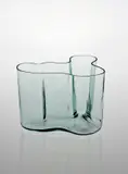 Early vase, model no. 9750, from the 'Eskimoerindens skinnbuxa' sketch series by Alvar Aalto, 1937, Coloured glass still-blown into mould, sold Apr 2016