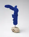 Yves Klein, La Victoire de Samothrace, (S 9), 1962, dry pigment, synthetic resin on plaster, metal, stone base