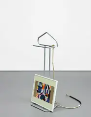Verena Dengler, Herrendiener (Die Muse Franz) / Valet Stand (The Muse Franz), 2009, mixed media