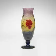 Daum, Fine vase with poppies, c. 1900, acid-etched, wheel-carved, internally decorated, fire-poished and martelé cameo glass