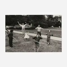 Mickey Pallas, Hula Hoopers, Chicago, gelatin silver print