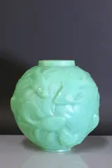 René Lalique, René Lalique (French 1860-1945), 1924, a 'Formosa' glass vase