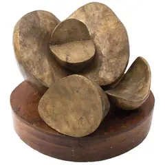 Waldemar Sjölander, Semilla de plátano, Escultura en bronce con base de madera
