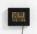 Jenny Holzer, Laments 2, Ca. 1989, LED-Anzeige mit roten und gelben Dioden in adonisiertem Aluminiumgehäuse, Adapter, Kabel mit Stecker