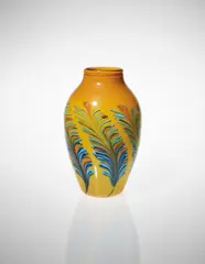 Rare 'Piumato' vase by Benvenuto Barovier, circa 1913, Incamiciato coloured glass, offered Oct 2015