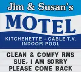 Ken Lum, Jim and Susan's Motel, 2000, Plexiglas, plastic letters and enamel in powder-coated lacquered aluminum frame