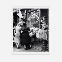 Andreas Feininger, Jewish Shop on the Lower East Side, Manhattan, gelatin silver print
