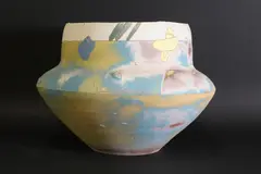 Steve Fullmer (American by Steve Fullmer, 1946, an earthenware pot, sold Jan 2023