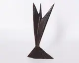 Lynn Chadwick, Candlestick, 1986/2012, Bronze, schwarz-braun patiniert, teilweise poliert