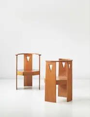 Eliel Saarinen, Pair of office chairs, designed for the State Railways Administration Building, Helsinki, 1909, Oak, oak-veneered wood