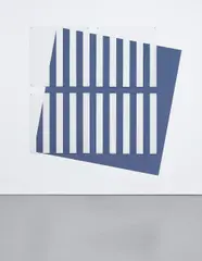 Daniel Buren, Die Farbe Gesetzt/Ersetzt I9 Ultramarin blau, 1992, painted aluminium, acrylic, Plexiglass