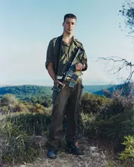 Rineke Dijkstra, Amit, Golani Brigade, Elyacim, Israel, May 26, 1999-2001, C-print