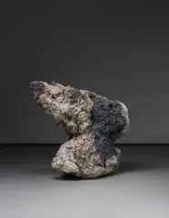 Phyllida Barlow, Anvil, 2009, cement, polystyrene, sand, scrim, paint