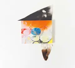Sarah Cain, "Four Blue Feathers", 2005, Mischtechnik, collagiert (Öl, Metallicfarbe, Federn) auf Leinwand