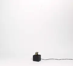 "ECG A/2" by Takis, Ca. 1970, Kinetisches Objekt (Holz, Metall und elektrischer Motor), sold Jun 2021