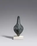 William Turnbull, Leda, 1982, Bronze, grün-schwarz patiniert