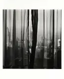 Fritz Henle, Manhattan - The Empire State Building from my Room in The Hotel Americana, Späterer Abzug. Gelatinesilberabzug