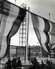 <br />Préparation pour le 14 Juillet, Paris by Florence Henri, 1930, Gelatinesilberabzug, sold Jun 2019