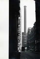 N.Y. Lower east Side Power Plant by Clemens Kalischer, 1949, Vintage. Gelatinesilberabzug, sold Nov 2020