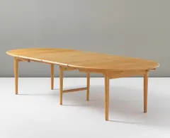 Early extendable dining table by Hans J. Wegner, designed 1952, Oak, sold Sep 2013