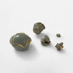 Yeesookyung, Translated Vase, 2015, ceramic trash, epoxy, 24 karat gold leaf, in 5 parts