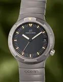 Iwc, A fine and attractive titanium diver’s wristwatch with date and bracelet, 1985, Switzerland