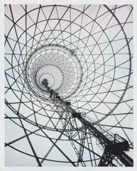Richard Pare, Shabolovka, Radio Tower, Moscow (Schukov), 1998/2000, Inkjet-Print auf leichtem Karton