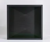 Robbert de Goede, "Why search for light in the darkness", 2014, Acrylfäden in Holzkasten