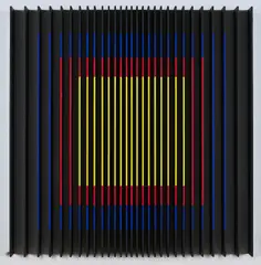 Ueli Gantner, "pn p", 2017, Relief aus mit Sprühfarbe besprühtem MDF