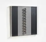 Julio Le Parc, Relief #8, 1970, Aluminiumringe über Serigrafie auf Karton, in Objektkasten