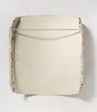 Ron Gorchov, Ohne Titel, 1980, Mischtechnik auf Pappmaché, konvex geformt und gepresst. Rückseitig mit Aluminiumstange verstärkt