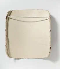 Ron Gorchov, "Coin" #28, 1981, Mischtechnik auf Pappmaché, konvex geformt und gepresst. Rückseitig mit Aluminiumstange verstärkt