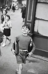 Henri Cartier-Bresson, Rue Mouffetard, Paris, 1954, Tirage argentique postérieur